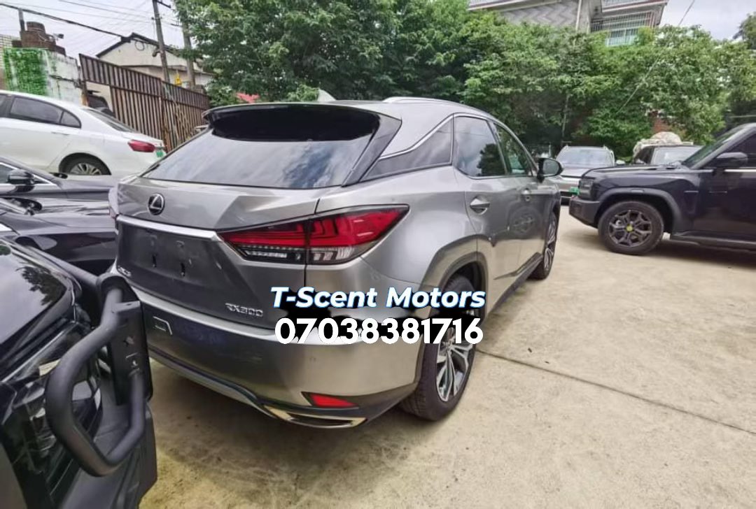 ezechukwuantho5's tweet photo. 🚘 2022 Lexus RX 300/350 – Available Now

✅ Low Mileage – Only 40,000 km
✅ Premium Luxury Interior
✅ Smooth &amp; Comfortable Ride
✅ Excellent Condition
✅ Delivered to Your Doorstep

💰 Only ₦45 Million

#LexusRX300 #lexusrx350 #lexusrx2022 #tscentmotors #lowmileage https://t.co/xIMw19p4D4