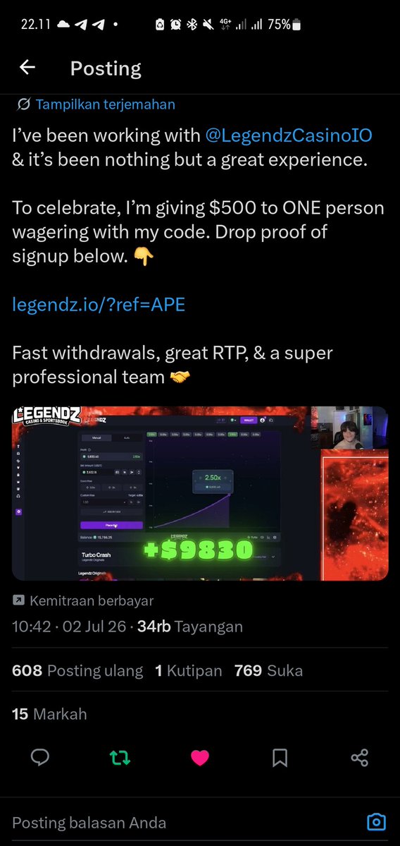 vee tweet media