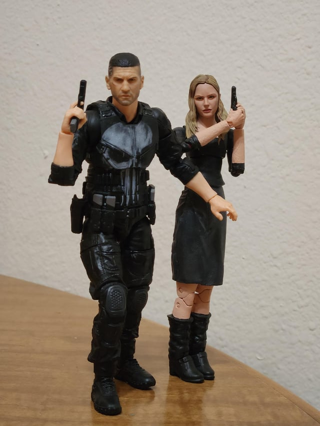 Berrto137980's tweet photo. #Kastle in custom action figure form. Would you buy em? I know I would! https://t.co/FXyv3p9Cm1