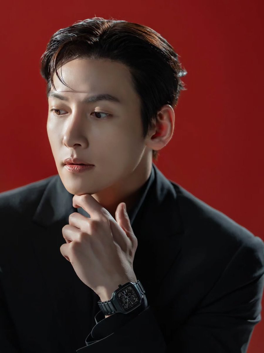 francejcw's tweet photo. [https://t.co/CVmydZnuxJ_official Instagram] "(Ji Chang Wook)

Joyeux anniversaire à Ji Chang Wook 🎂👐"(05.07.26 00:03 heure Séoul) https://t.co/luJKBRm3JR