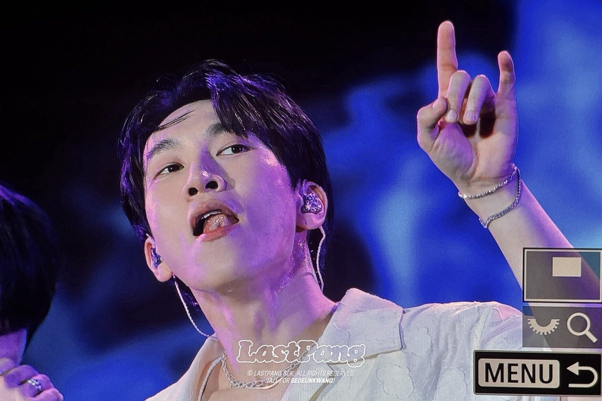 LASTPANG_SEK's tweet photo. [프리뷰]260704 가오슝 비어락페스티벌
💙💙
#서은광 #은광 #SEO_EUNKWANG #btob #비투비  
#은광이가지켜보고있다 @BTOB_SEKwang https://t.co/KbGZ3w4mlM