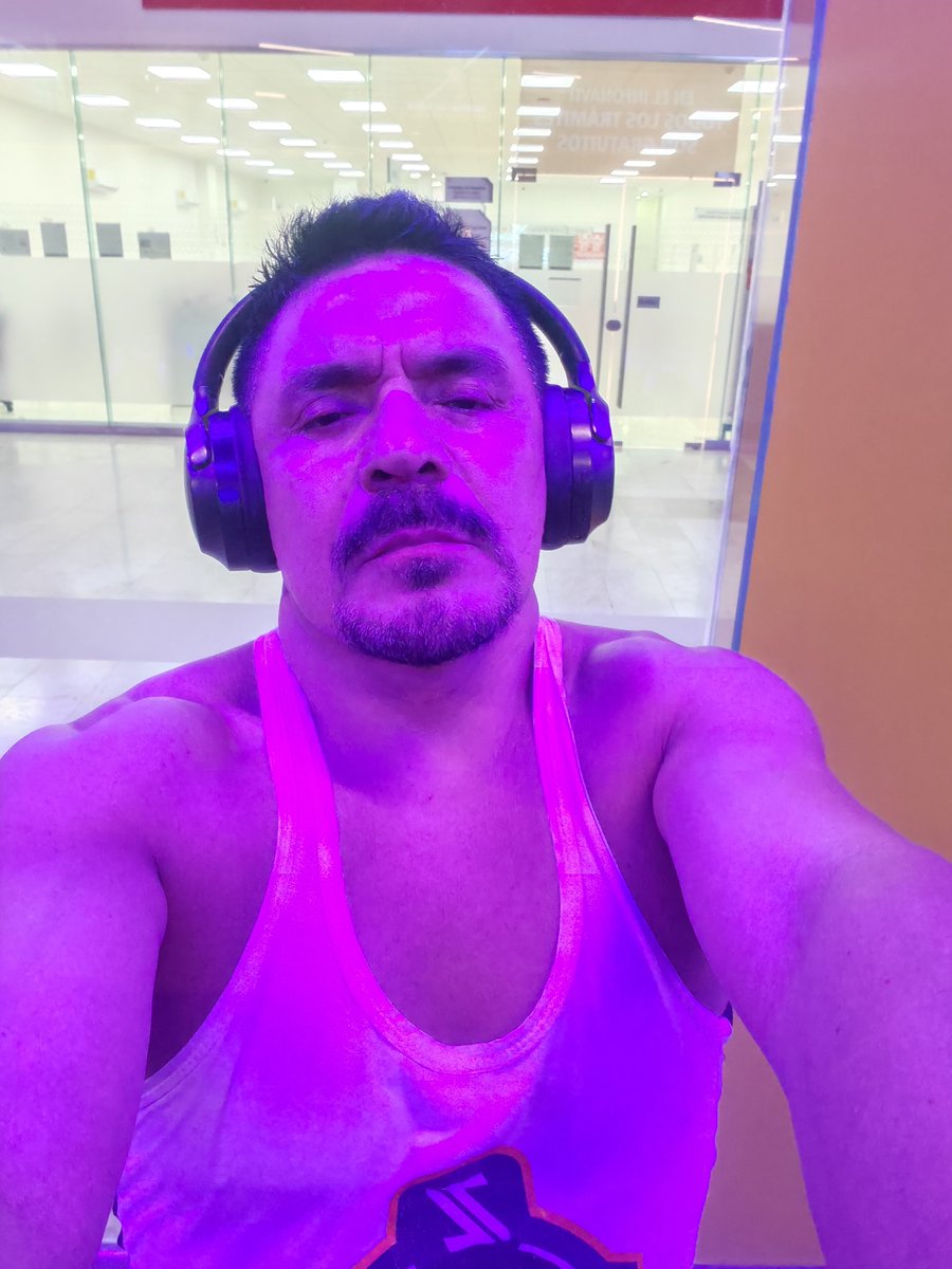 SAULCHAV's tweet photo. Terminando junio, empezando julio https://t.co/eGseOW6yrR