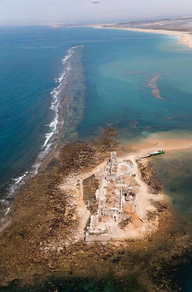 HistoriadeCadiz's tweet photo. Isla de Sancti Petri,  donde estuvo uno de los templos más famosos de la antigüedad  y en donde los #fenicios veneraban los restos de Hercules, fundador de la ciduad de #Gadir... con la que se comunicaba por  la Via Hercúlea... https://t.co/H97Qy1zc76