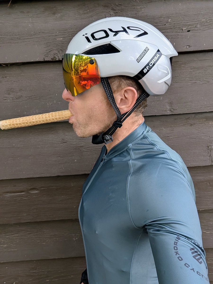 delanteradeoro's tweet photo. Trochę dystansu do siebie zawsze wskazane😁 #cofferide #TDF2026ᴿᴾ https://t.co/wTADQFHvcO