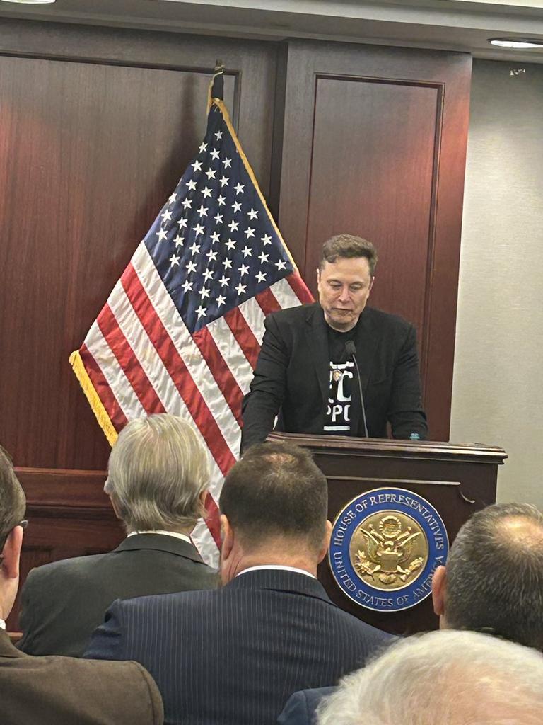 DimaZeniuk's tweet photo. “No matter what happens, I will fight for and die in America.”

— Elon Musk https://t.co/bl99PAEGlI