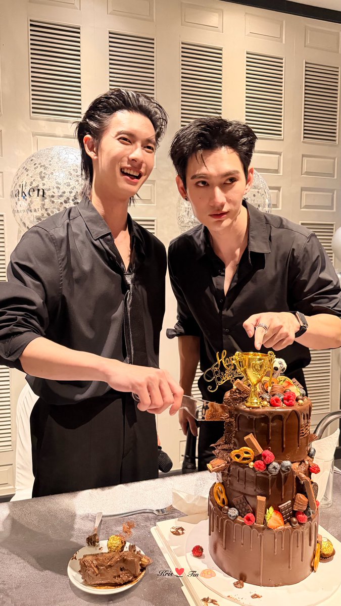KrisTinLuvPuPu's tweet photo. The happiest prince 🫅🏻🥰❤️

POOHPAVEL X EVENT AWAKEN

#AwakenwithPoohPavel
#ppoohkt #PooHHoopers 
@ppoohkt https://t.co/FxyrjMT2p7