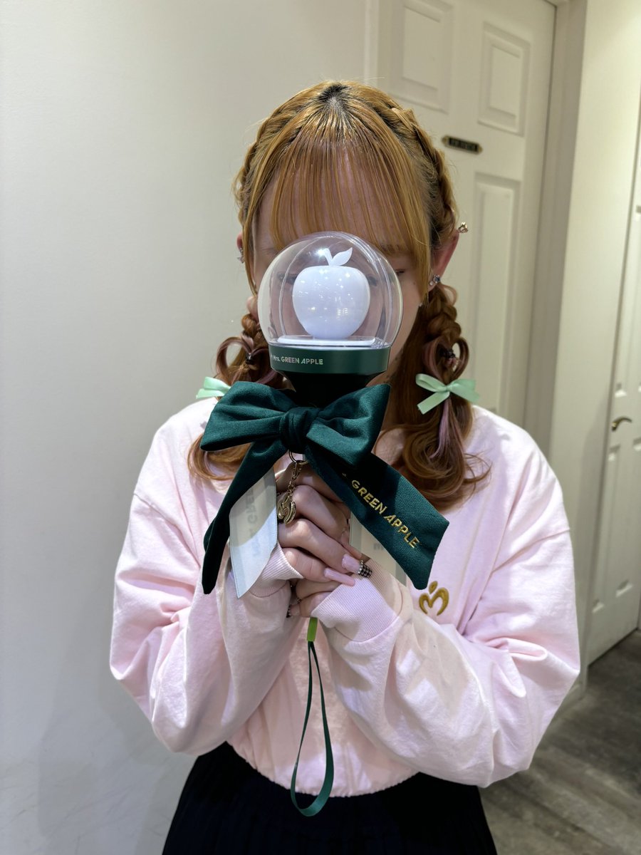 nornnyaaa's tweet photo. 🏷￤ɴᴇᴡ⋆⭒˚.⋆𝜗𝜚

~ 私があなたに素直になれなかったのは
        傷つくのが怖いから、なのと
          「本当に大切な人だから」なんだと思う~

過去の参戦歴は1枚目ALT💖
ゼンジン7/5参戦しますᐡ ɞ̴̶̷ ̫ ᴗ̤ ᐡ🌟

 #MrsGREENAPPLE
 #ミセス好きな人と繋がりたい https://t.co/U8ZSzzi0LE