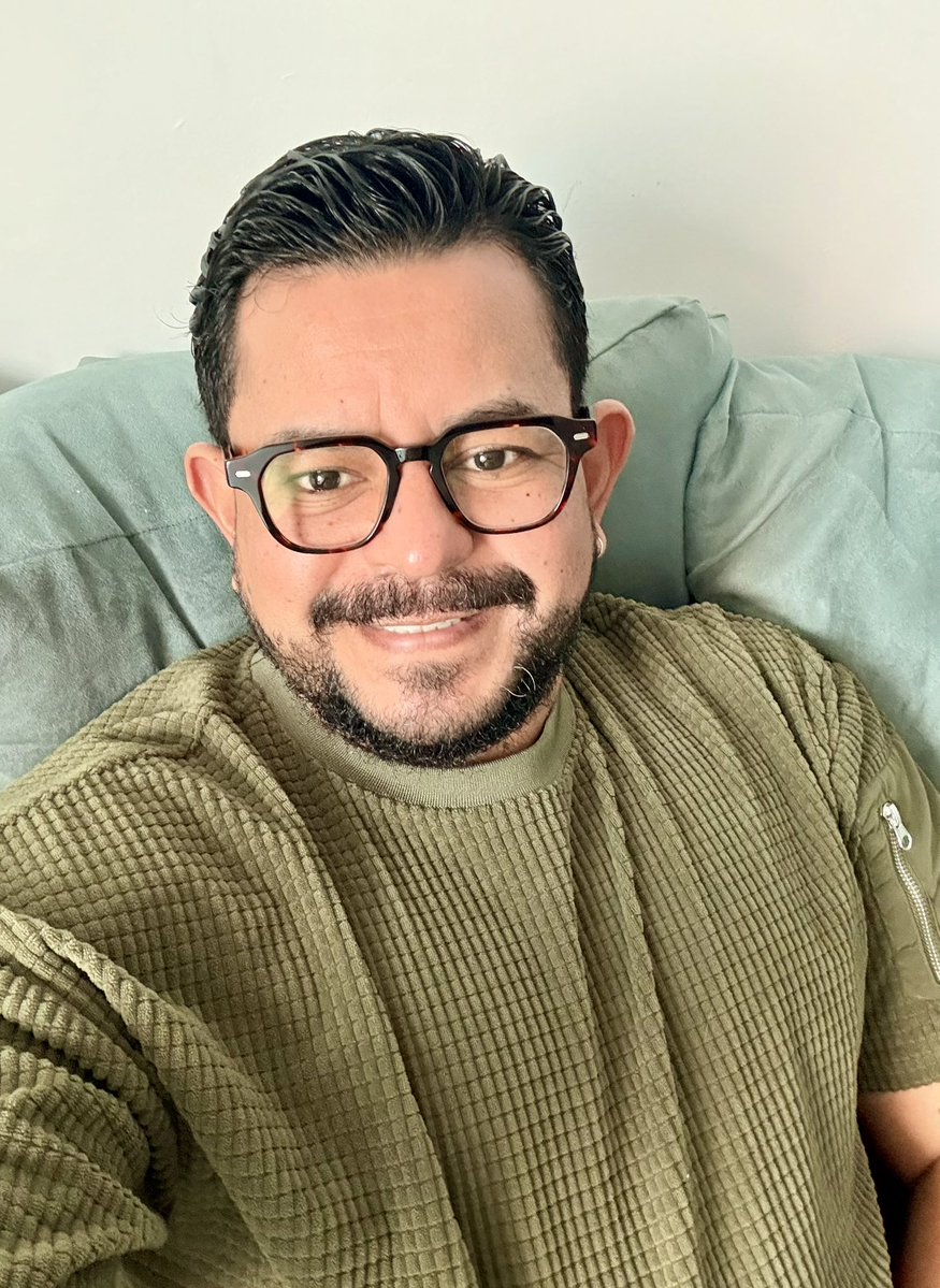 Danielbudish's tweet photo. CUANTO MÁS ALTA SEA TU VIBRA, MÁS PEQUEÑA SERÁ TU TRIBU!!! https://t.co/4c7JwKnyGm