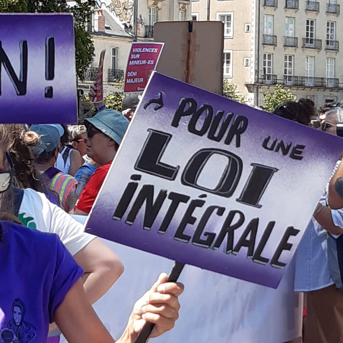 Benbrahim_K's tweet photo. Rassemblés à Nantes pour une loi intégrale pour lutter contre les violences sexistes et sexuelles. https://t.co/tBAUVTtkdY
