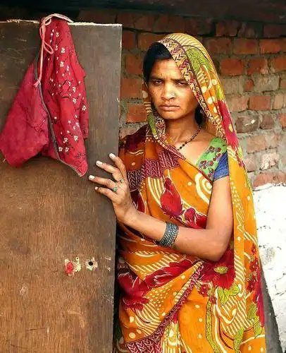 Architworkk's tweet photo. @Jueshengshenlan I always love defining features and body structure of Indians. It's so aura maxxed.  sadly it's disappearing from cities corporate culture! https://t.co/vKnD8Af9WZ