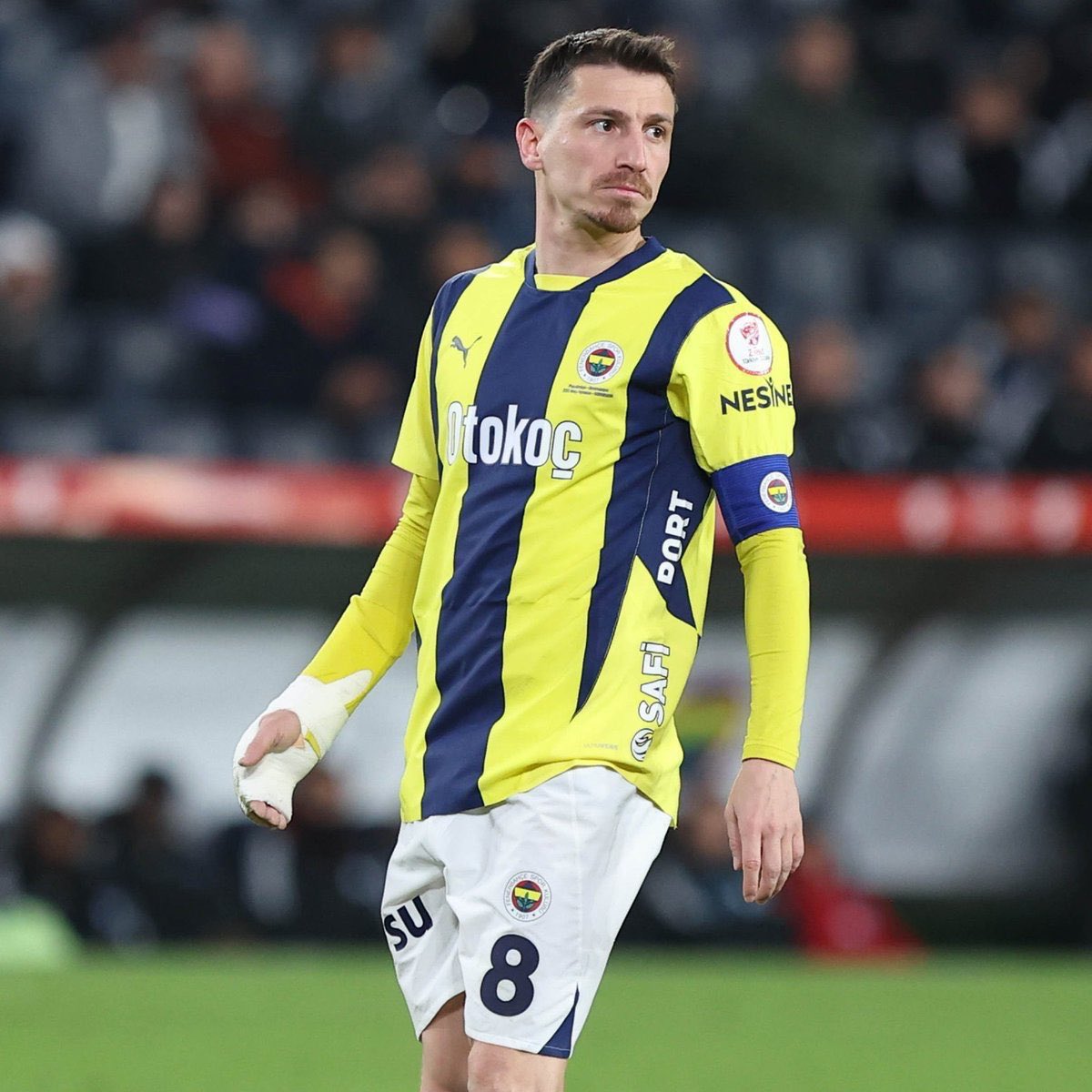 Mert Hakan Yandaş, Fenerbahçe ile Asgari Ücretten Yeni Sözleşme İmzaladı