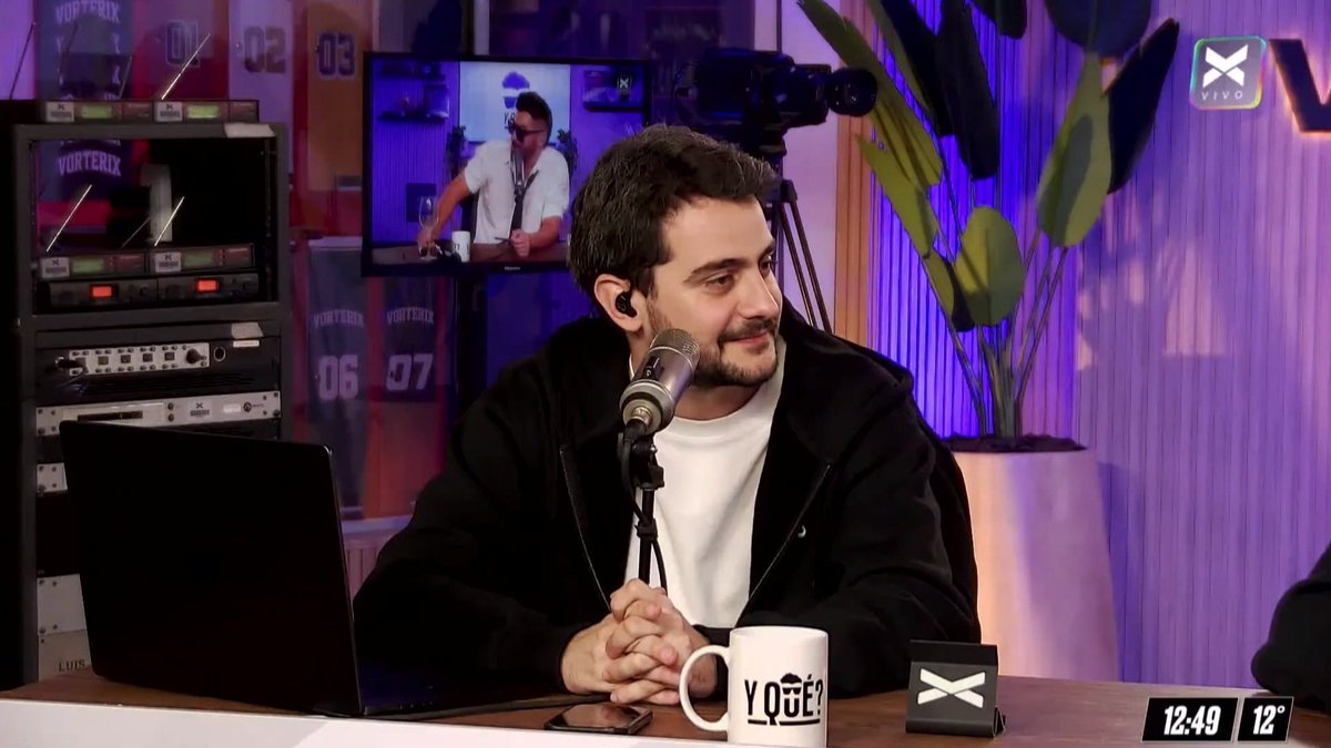 out of context anacleta chicle 🍬 tweet media