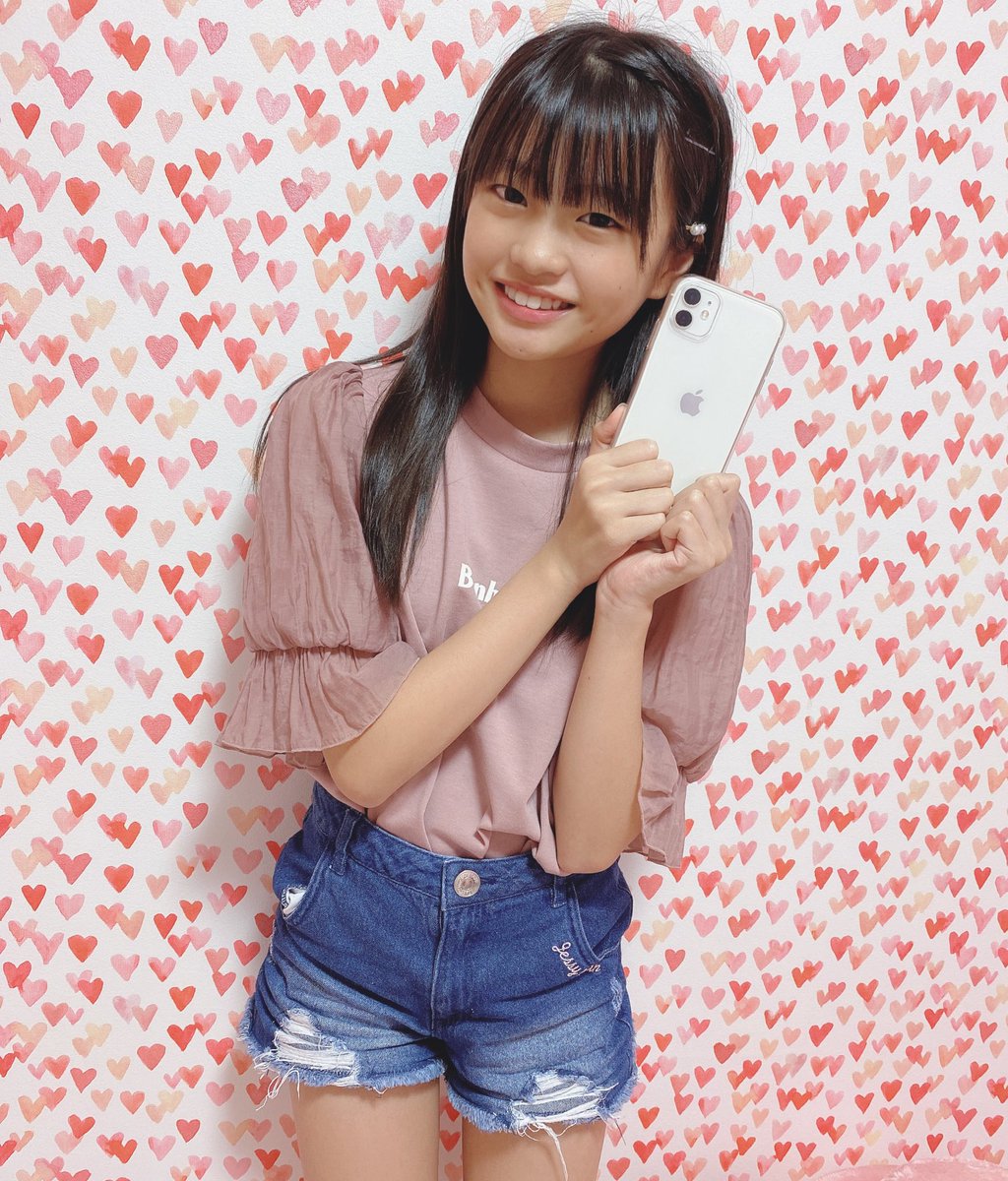 toritori3014's tweet photo. 杉井みぃこと杉井美咲の幼少期もよい https://t.co/4hte2hrWdZ