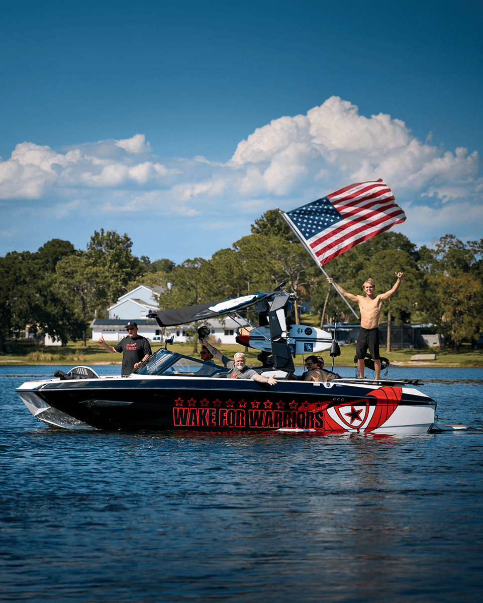 NautiqueBoats's tweet photo. A century on the water. A nation 250 years strong. 💪 

Happy 4th of July from Nautique. 🇺🇸 https://t.co/NETT0qWgUR