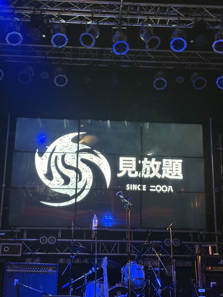 clq__03's tweet photo. なんだかんだ当日に決めてみたいバンド見れた！！雨の日サーキットフェスは移動大変すぎたけどあっという間の1日だった〜

Cloudy→Aonowa→バチカン市国に愛されたい→Mercy Woodpecker→アンユースレス→RIP DISHONOR→ドミノンストップ→君がそうなら僕はこう→the paddles
#見放題2026 https://t.co/jFc1RAiPzz