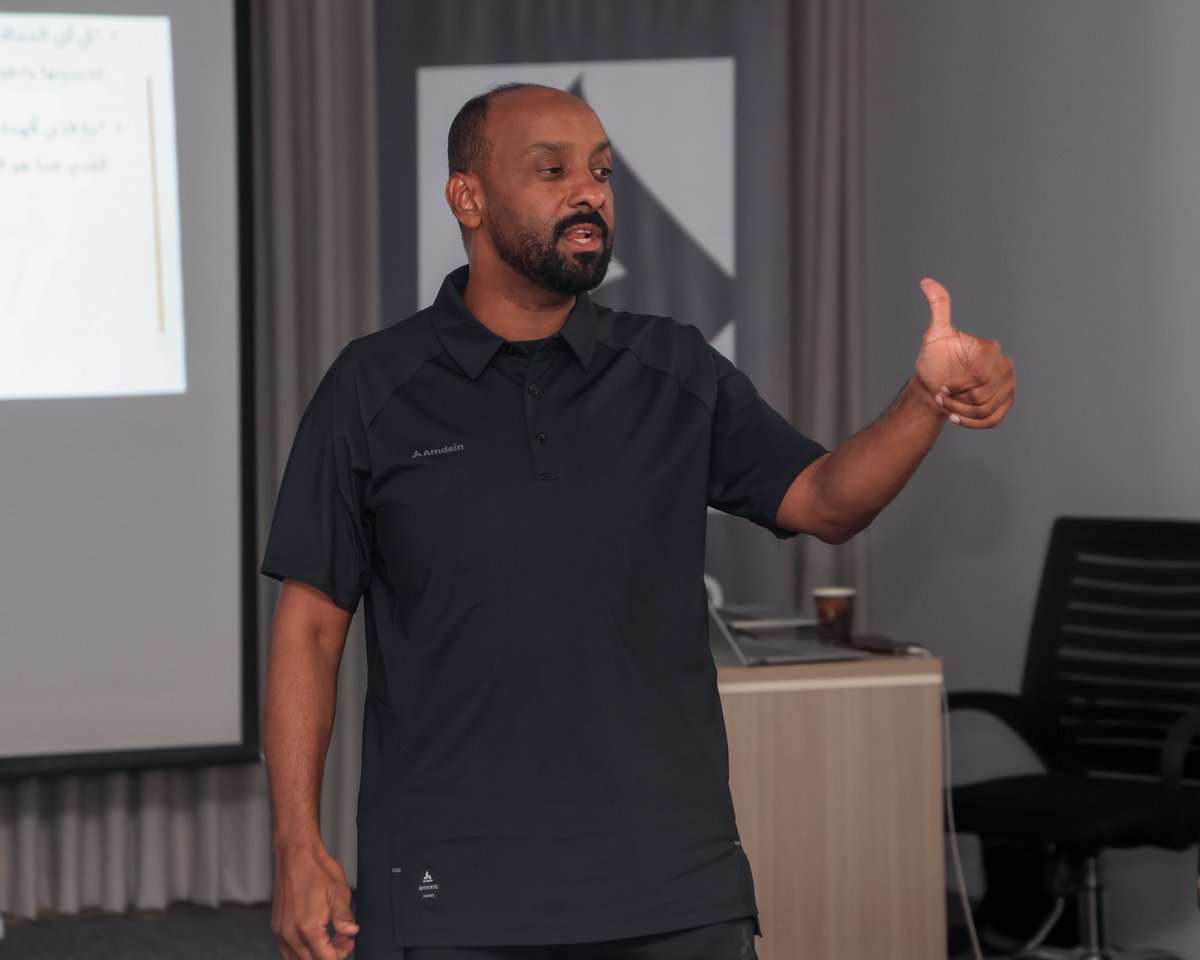 alahsacoaches's tweet photo. 📸 من ورشة عمل التذكرة الذهبية في المقابلات الشخصية والتي يقدمها الكباتن ماجد التركي واحمد الرويعي والاستاذ عبدالله المحسن بحضور ٢٥ مدرب .. https://t.co/03sBDCNmbW