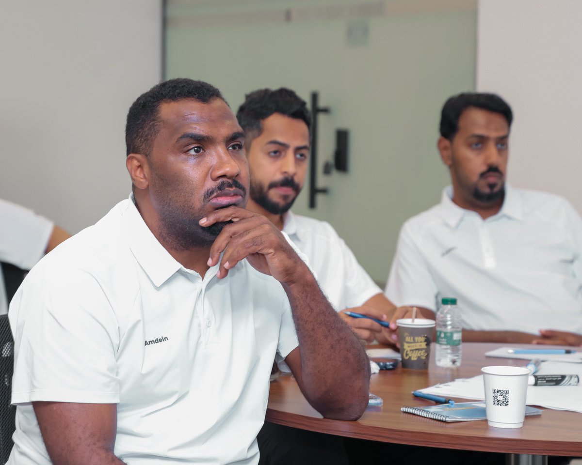 alahsacoaches's tweet photo. 📸 من ورشة عمل التذكرة الذهبية في المقابلات الشخصية والتي يقدمها الكباتن ماجد التركي واحمد الرويعي والاستاذ عبدالله المحسن بحضور ٢٥ مدرب .. https://t.co/03sBDCNmbW