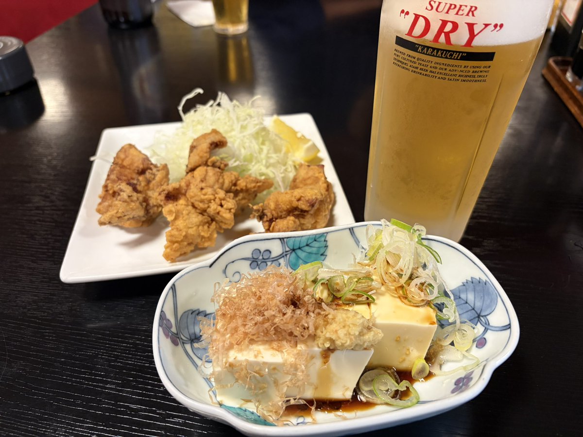 justkeepbuying_'s tweet photo. 久しぶり��楽園。昼インで先輩と合流。ダラダラ酒飲んで喋ってサウナ入る贅沢なひととき
今日も飯が最高に美味いっス！
悩み事聞いたり、旅行の打ち合わせしたり、昔話したり。
皆んな生きてるだけで何かとあってさ、浮き沈みあったり忙しいもんだね。とりあえず楽しく生きていこーね！
#スパアルプス https://t.co/xwAQRBle3L