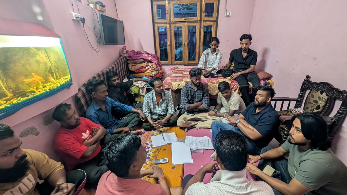 AniketDhanuk_'s tweet photo. 175 लखनऊ कैंट विधानसभा के अंबेडकर नगर भारतपुरी में बूथ स्तर की समीक्षा की गई 

सेवा संघर्ष संकल्प 

@BhimArmyChief https://t.co/9Ia5rUN9w7