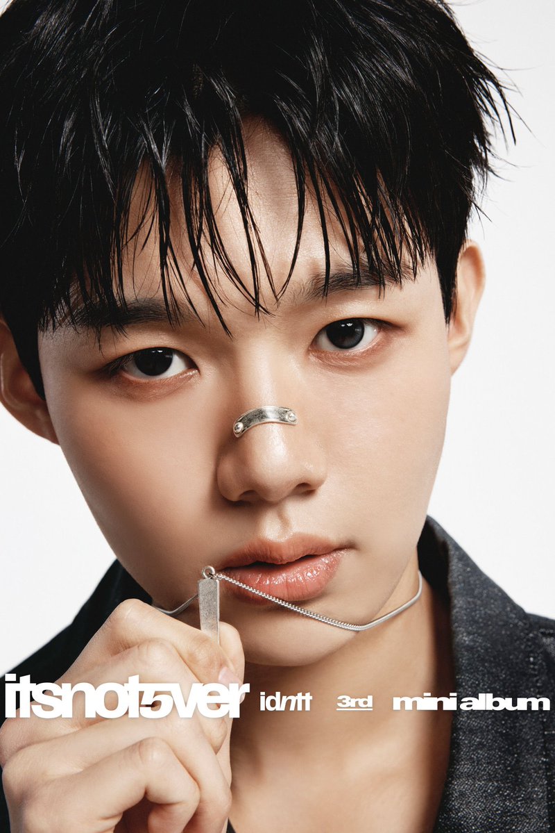 SENI_KES's tweet photo. #김은성 날티똥개 🩶🖤 https://t.co/ic6oYoELOG