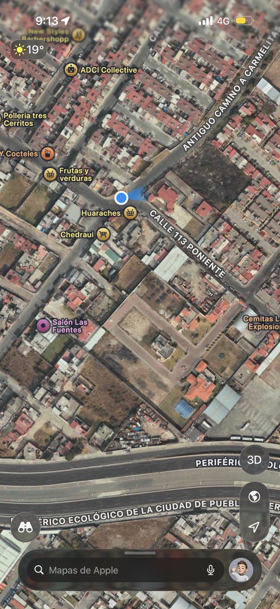 Maverick81982's tweet photo. @pepechedrauimx @DifPueCapital @Chuy_CortesC Hola @pepechedrauimx @armentapuebla_ @Claudiashein podrían ayudarnos a organizar esta calle no podemos pasar por las banquetas https://t.co/QGrkiRyOwz