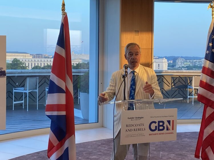 LondonEconomic's tweet photo. When the going gets tough, Nigel Farage gets going... to the airport.

The Clacton MP has spent the last couple of days 4,000 miles away from his constituency, avoiding media scrutiny in favour of a softball speaking gig.

https://t.co/FauU0xJ39I https://t.co/2HVWAG1k3q