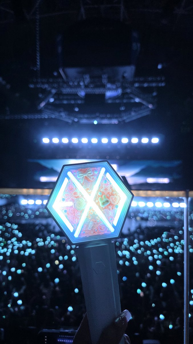 saejaemin's tweet photo. 🤍

#EXO #엑소 #EXhOrizon #EXhOrizoninMANILA https://t.co/4IFwFYThZS