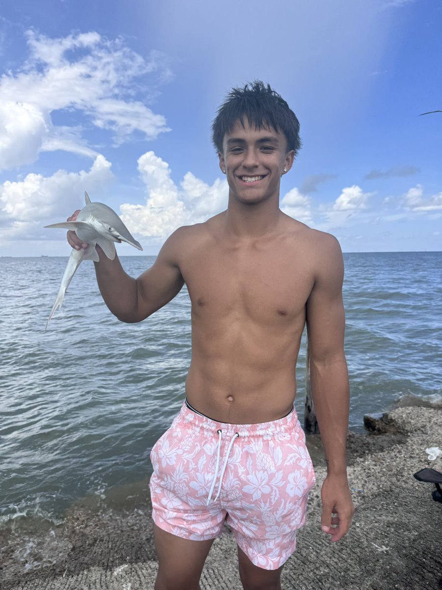 Ethan Luke Lopez tweet media