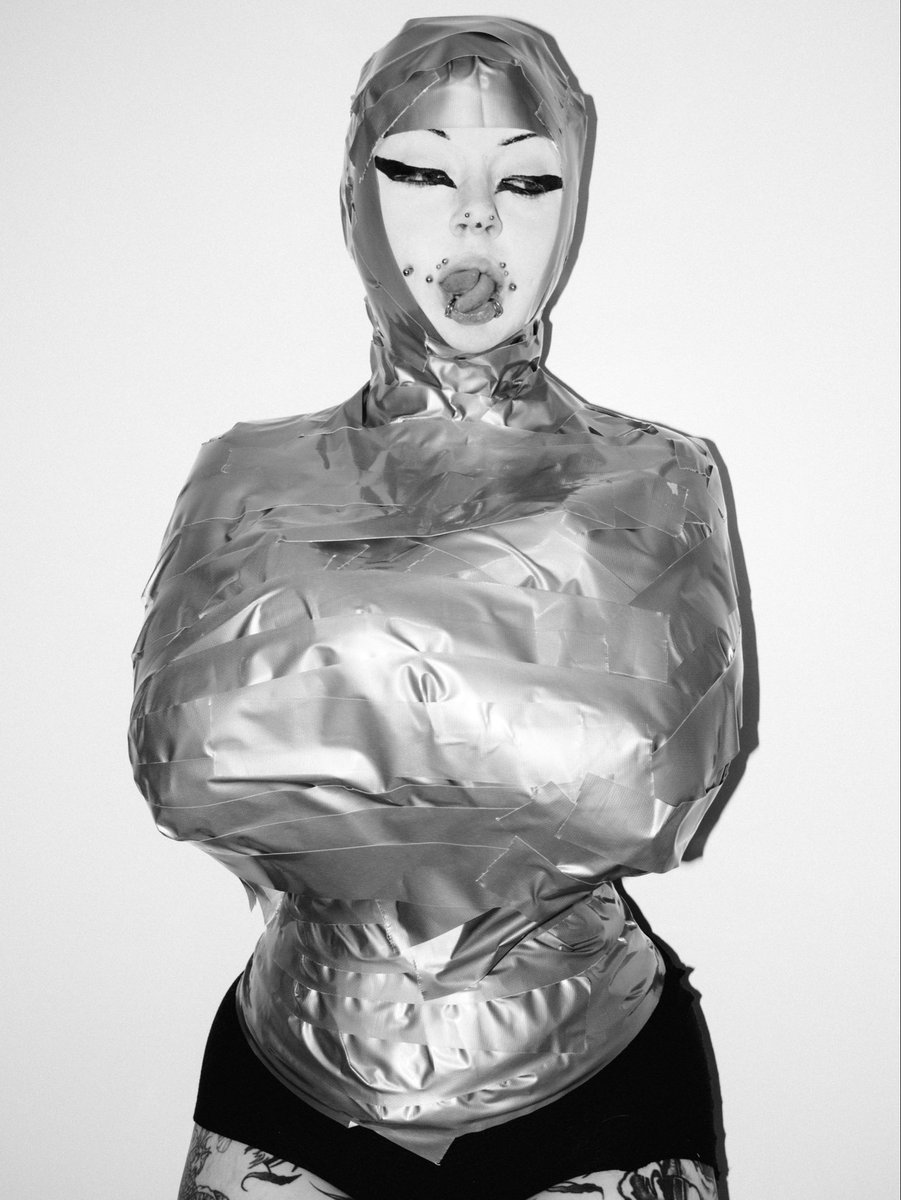 meat_christ's tweet photo. got sticky with clarissajanephoto 🦴 https://t.co/NBsl8OQhxA