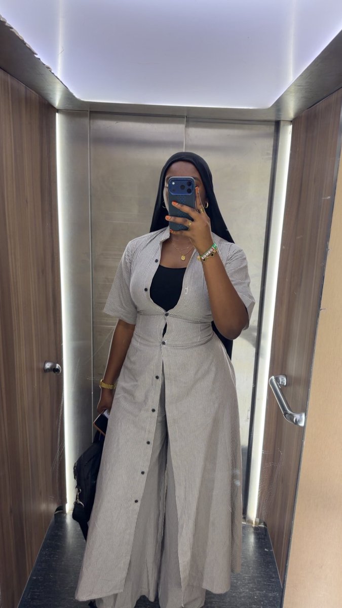 __mariishaaa___'s tweet photo. Dump? Yeah! Outfits edition 🤭 https://t.co/KRAJwllINw