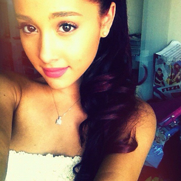 throwbacksofag's tweet photo. ariana grande via instagram post 14 years ago today with " #selfie #wealldoit lol happy fourth! โบ๐๐บ๐ธ"(5th july 2012) https://t.co/6tRdkteNfg