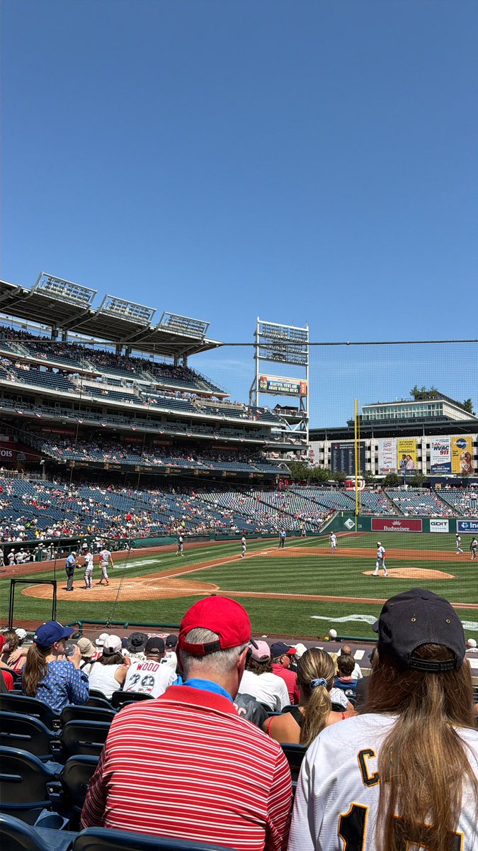 Summer_Time74's tweet photo. Happy Birthday, America! Oh and to me too! 😉 #HappyBirthdayToMe #HappyBirthdayAmerica @Nationals hope to catch a foul ball! 🤞🤞@MLB #WashingtonNationals https://t.co/RulJxlpMo7