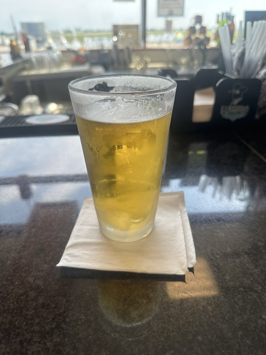 BigMike647's tweet photo. Missed our flight this morning and needed something to take the edge off. Airport Miller Light https://t.co/5K54VdZQF4
