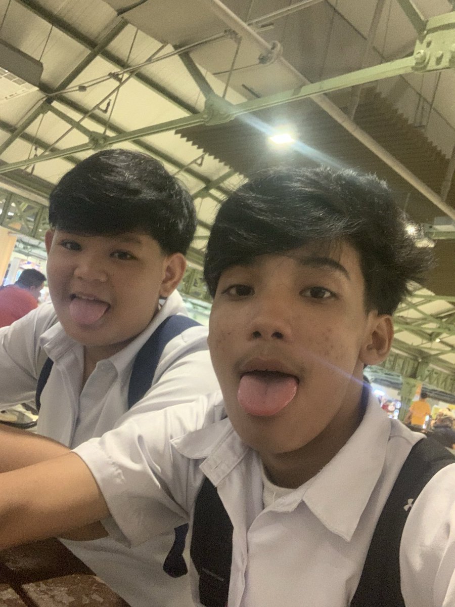 IVAYNEE's tweet photo. 😛📩 https://t.co/5HCyohEjvK