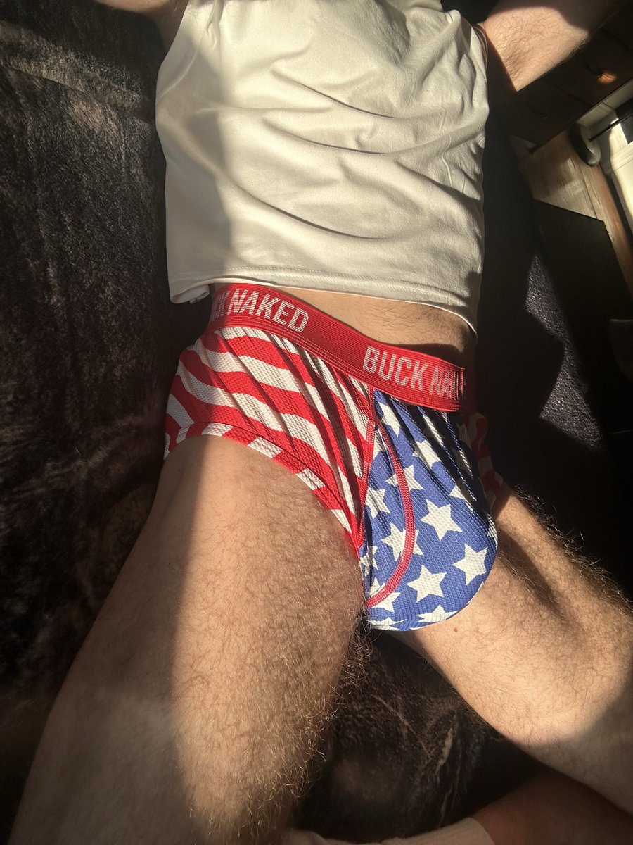 _mikeyyyyyyy's tweet photo. Happy 4th!! 🇺🇸☀️

#briefs #bulge #undies https://t.co/oCGXTxs3kL