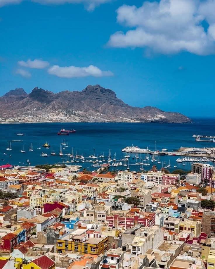 zoomafrika1's tweet photo. Beautiful Ocean Paradise.. Cape Verde 🇨🇻 https://t.co/xJG27DiKE1