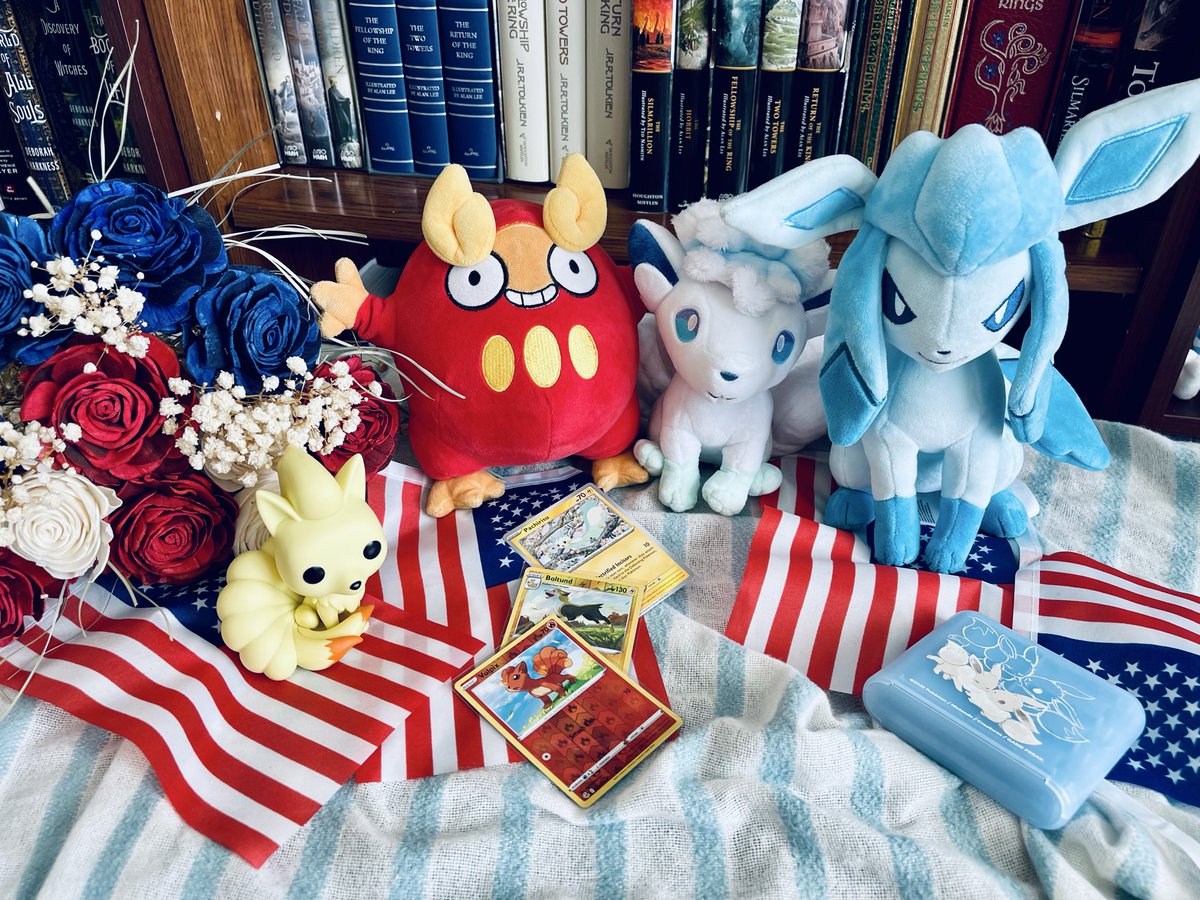 PokeBookGirl's tweet photo. Happy Independence Day!! May the bells of liberty ring ever free from sea to shining sea! 

I hope today is a fun one for you! 

#independenceday #4thofjuly #250america #pokemon #250anniversary https://t.co/DFDPK30nSc