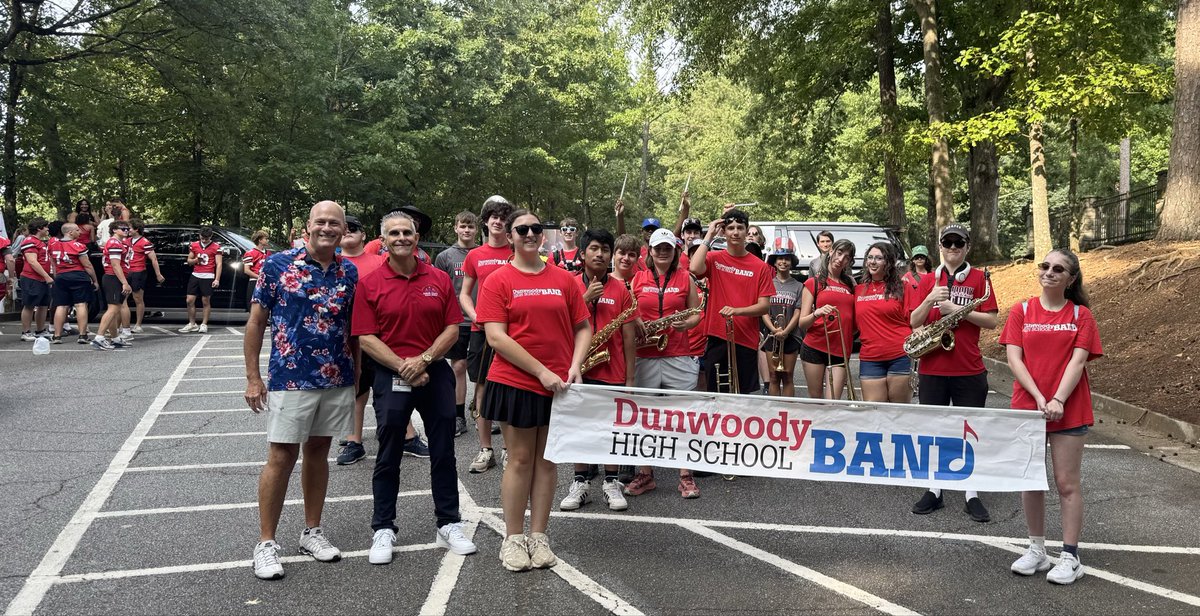 DrNormanCSauce3's tweet photo. What a way to celebrate America’s 250th birthday! Thank you @DunwoodyGA for the humbling honor of participating in the annual 4th of July Parade! So many wonderful folks celebrated with us on this momentous day! @DeKalbSchools @Lorraine4Change #ForwardTogether @DunwoodyHS https://t.co/YYiekk7rQG
