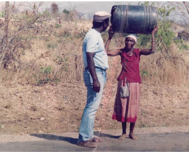 tafimhaka's tweet photo. MDC's Morgan Tsvangirai campaigning in the rural areas in 2000 https://t.co/FFPxGGv6eK