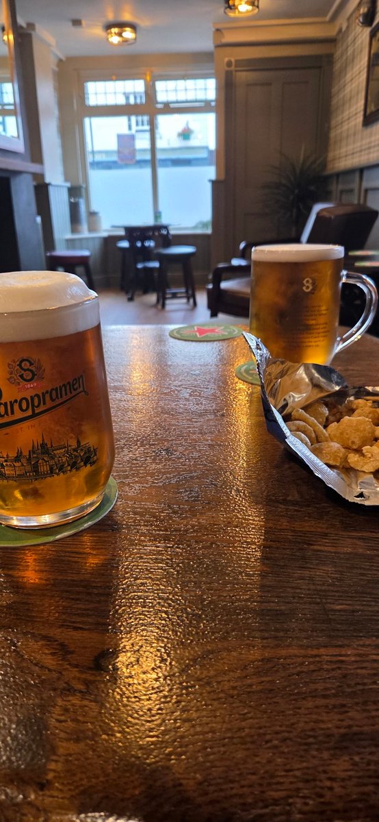 jcmellow's tweet photo. Afternoon pints π»
#musicsaves https://t.co/Uym0akuEmI