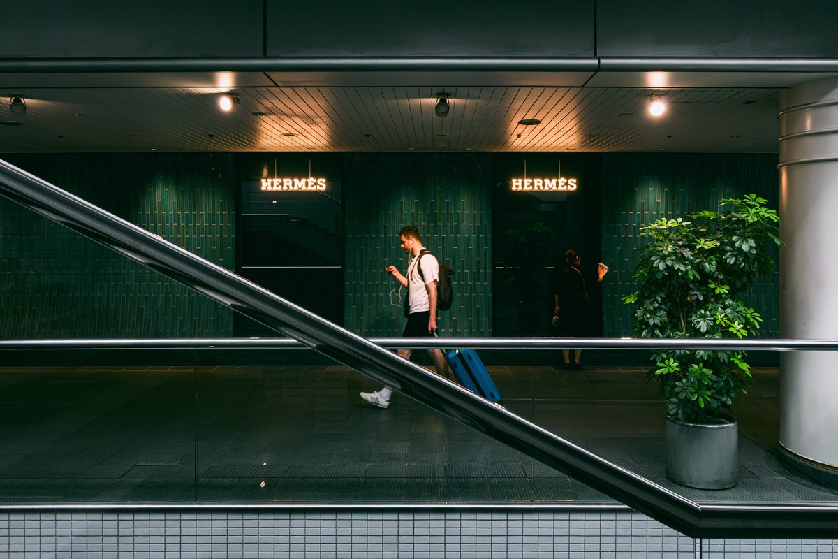 street photography Nishi-Umeda, Osaka