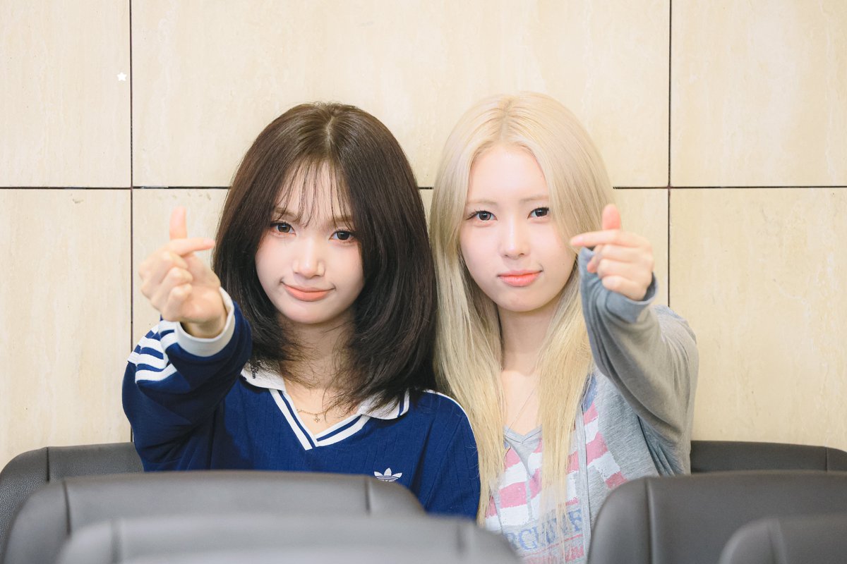 taemungee's tweet photo. 260703 막내랑 맏둥이 #원화연 #사샤 #이프아이 #ifeye https://t.co/lG2jACzbI8