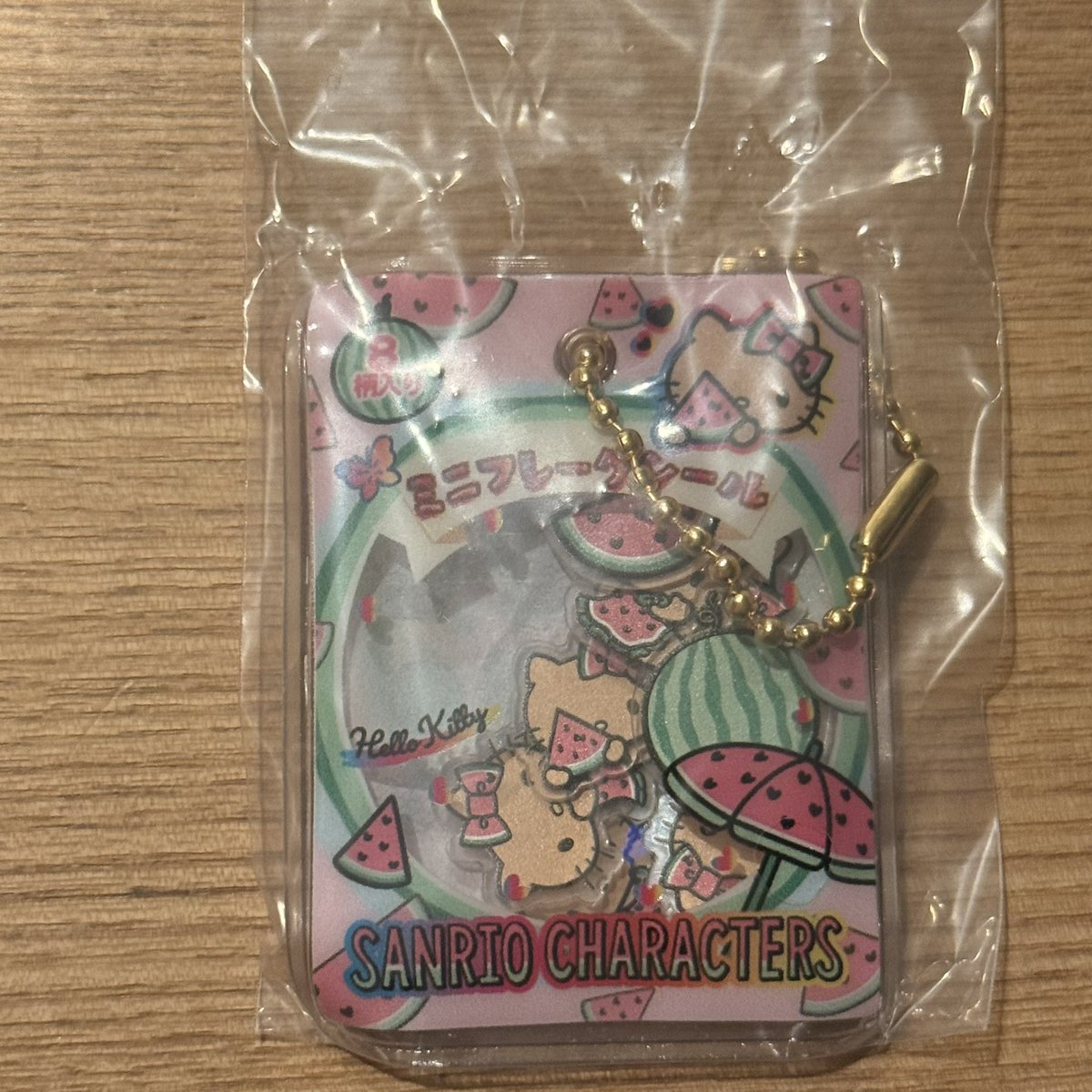 Jooooy05's tweet photo. 【交換】
サンリオキャラクターズ シャカシャカフレークシール風チャーム〜こんがりver.〜

譲:キティ
求:ポチャッコ

郵送希望です。
お心あたりの方いらっしゃいましたらお気軽にご連絡ください。 https://t.co/Myey8VUP3j