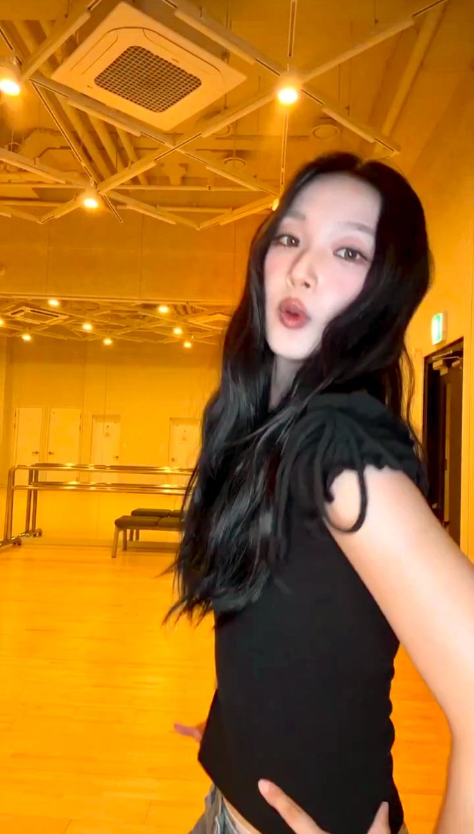lockeyyulia's tweet photo. I can see a mix of Yoonchae Katseye & Annie ADP in her 😱❤️
#Secret_Number #시크릿넘버 #Ebin https://t.co/3lnjzLHtic