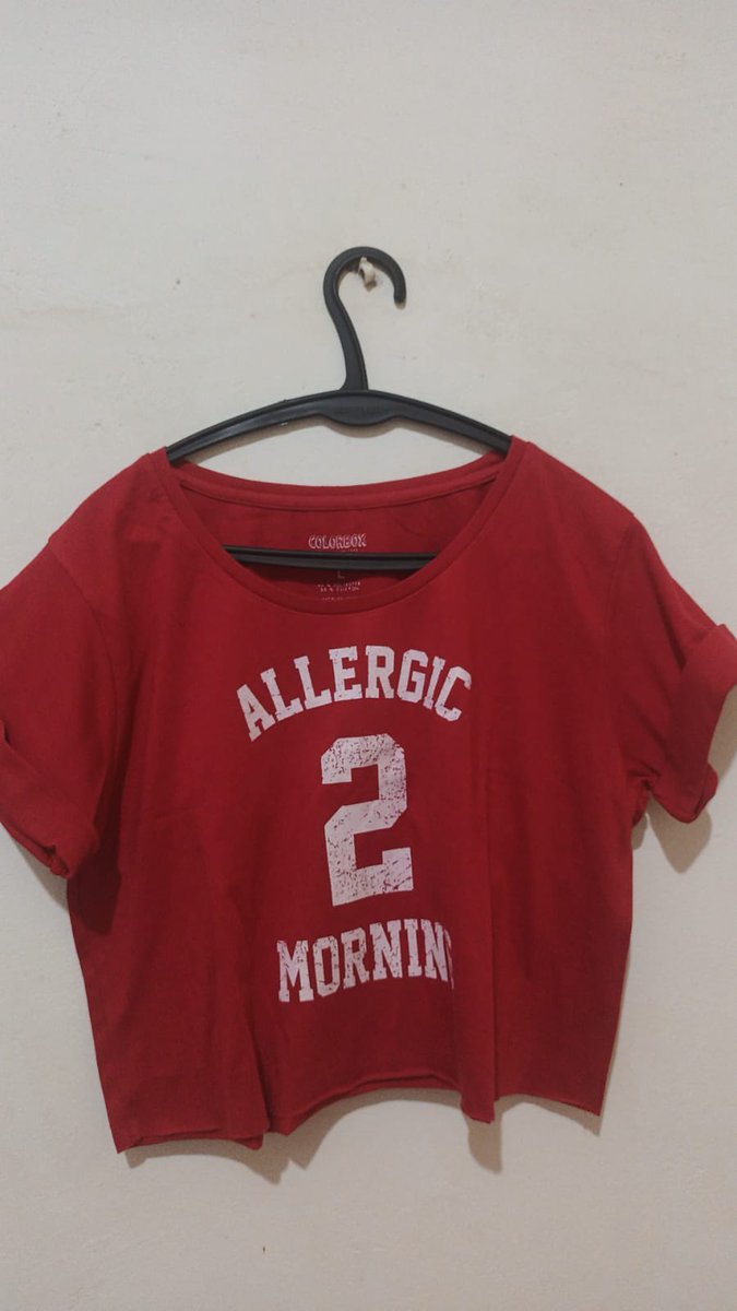 think4ruto's tweet photo. Haloo guys, kalo aku preloved baju” ini ada yang mauu? ini pemakaian pribadi yaa. Price start from 30-150k only ^_^ Avail shopee yaa!! https://t.co/1zQY08iG3X