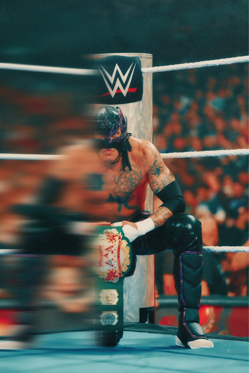 ReyFenixMx's tweet photo. 35 days, 4 title defenses in 3 different countries. The best cruiserweight wrestler in the universe #MexaKing 

👁️

35 días, 4 defensas, 3 diferentes países. El mejor luchador peso crucero de universo. 

#ANIMO #MexaKing #YoSoyLuchaLibre https://t.co/zFv7uAPUUX