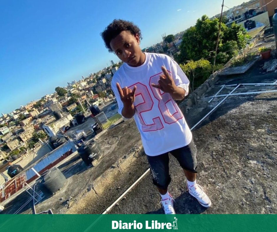 DiarioLibre's tweet photo. 🚨 |#SucesosDL| "No lo dejó hablar": el doloroso testimonio de cómo Darlin fue ultimado por un policía en Herrera
https://t.co/2ELwKMGA4o
#DiarioLibre #PolicíaNacional #JusticiaRD #Violencia #ArmadeFuego #SectorHerrera #SantoDomingoOeste https://t.co/pSSF7JrqwN