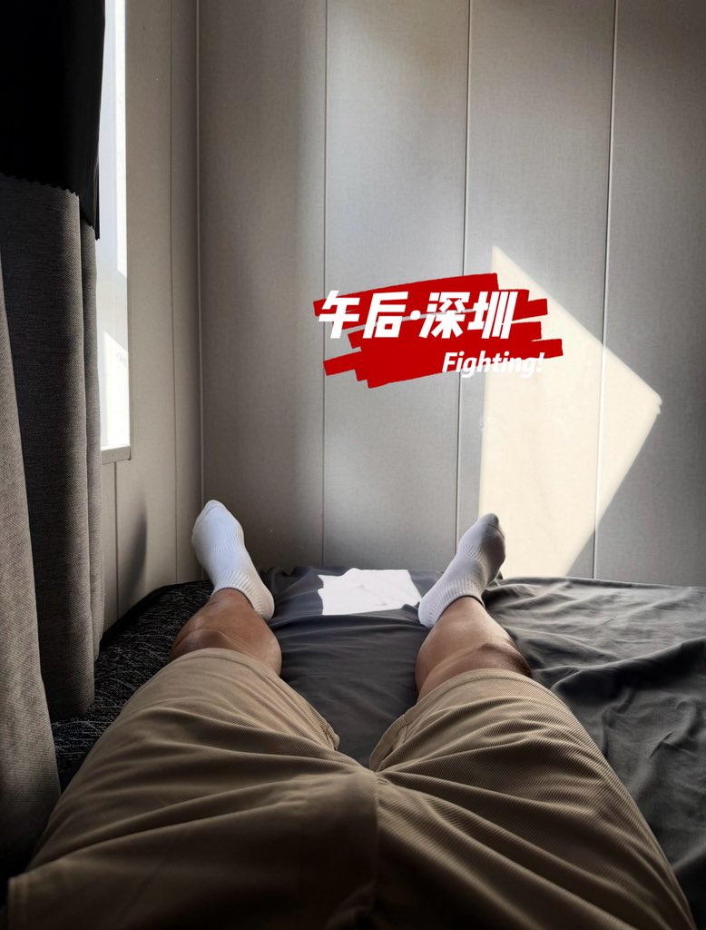 jmf56567's tweet photo. 人前&amp;人后😌 https://t.co/TFIxy5pnos