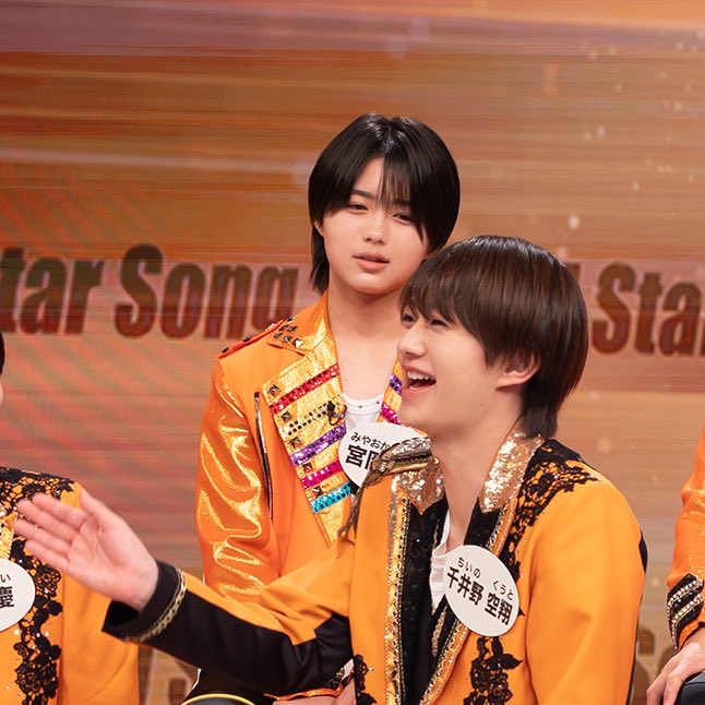 Biglove_star's tweet photo. 反抗期をバラすから溺愛してる後輩にすんごい嫌な顔されてるのバカおもろいWWWWWW大愛ちまのこの顔を引き出してくれた千井野に感謝、ありがとう https://t.co/GZmaq7rQ06