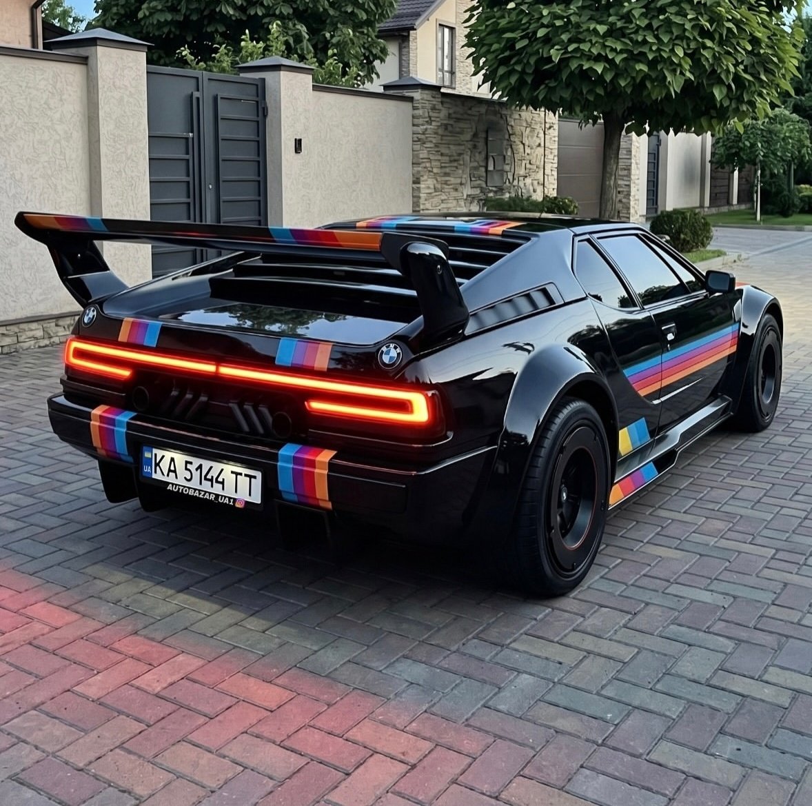 WorldWideCarsTM's tweet photo. '80 BMW M1 

$85,000
58.000km https://t.co/L4MoCd8vQp